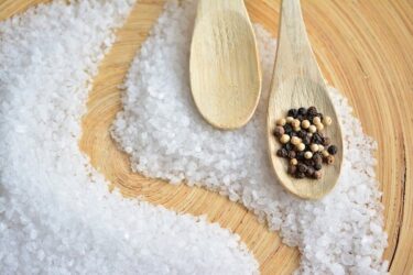 食塩と塩の違いは？体に良い塩の選び方3選で健康食生活を始めよう！